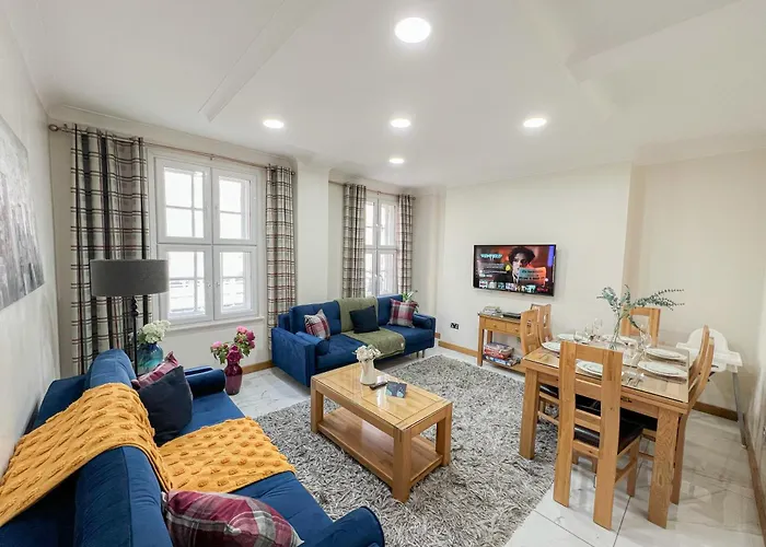 Cosy 4-Bedroom, 2-Bathroom Flat With Ac In Marylebone, Paddington, Hyde Park