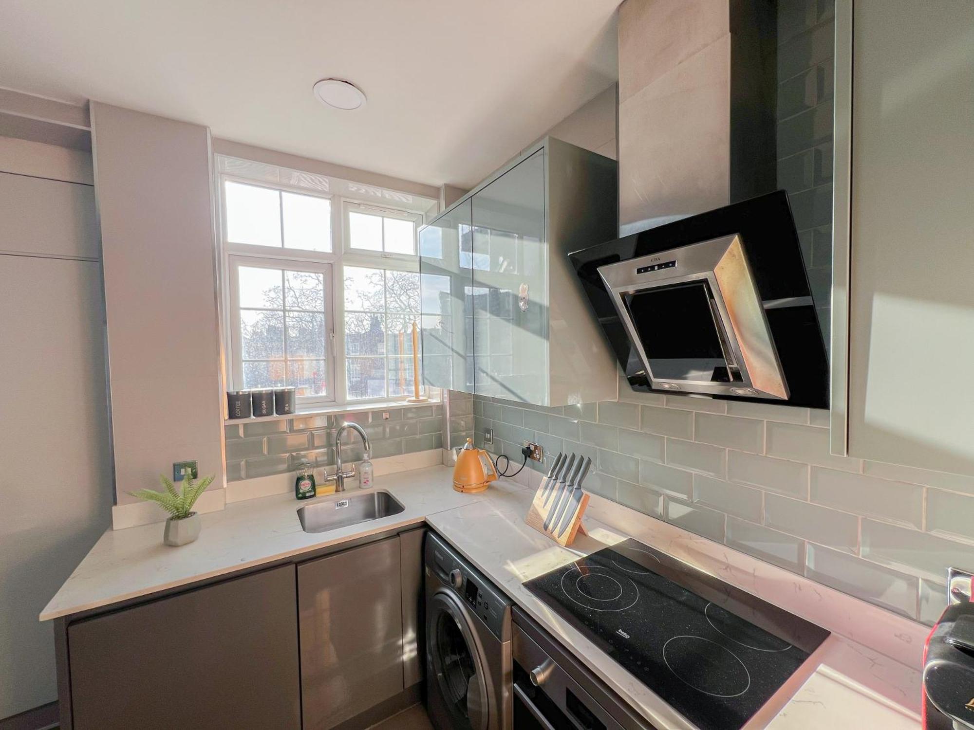 Cosy 4-Bedroom, 2-Bathroom Flat With Ac In Marylebone, Paddington, Hyde Park Apartment