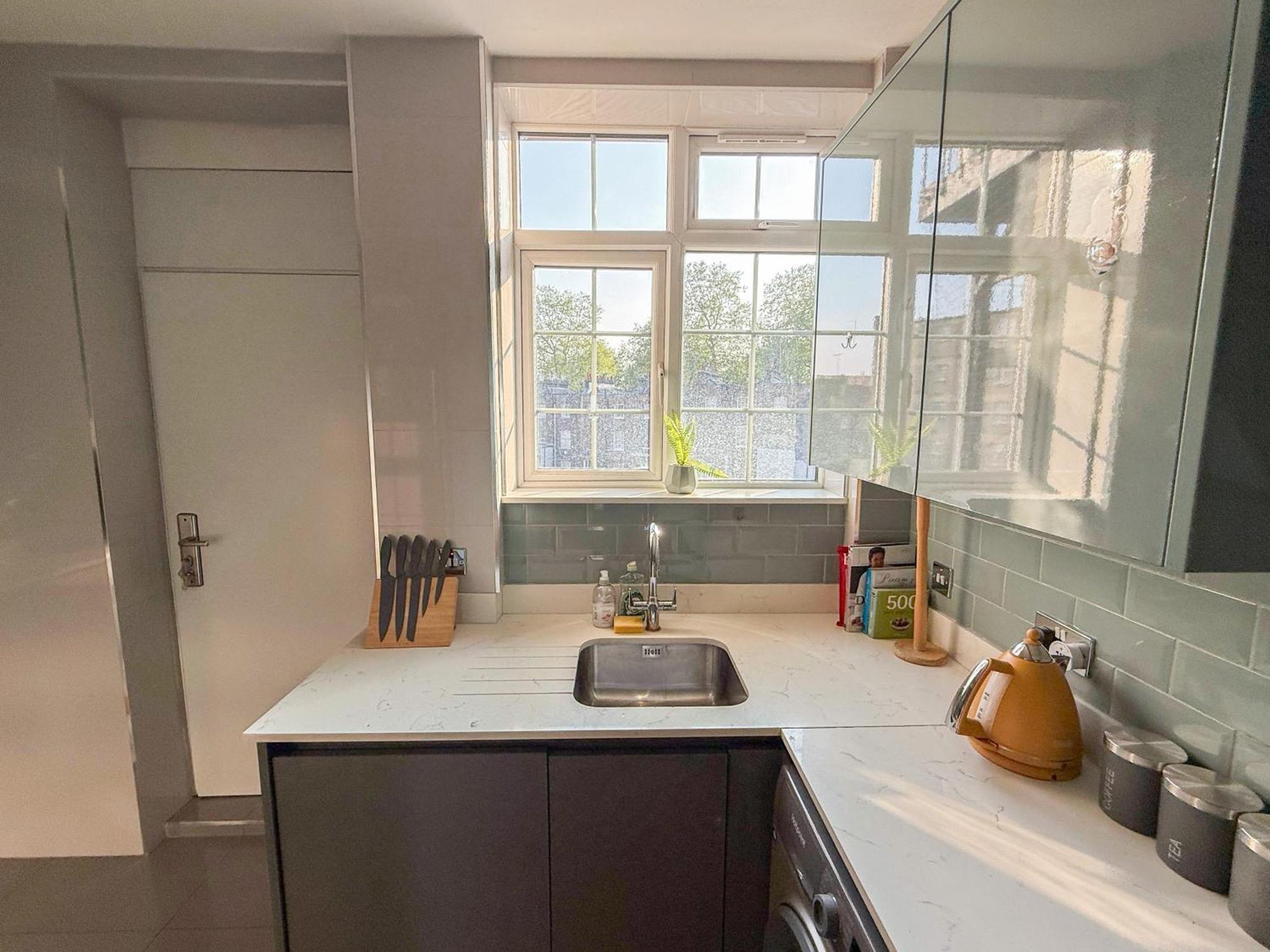 Apartment Cosy 4-Bedroom, 2-Bathroom Flat With Ac In Marylebone, Paddington, Hyde Park